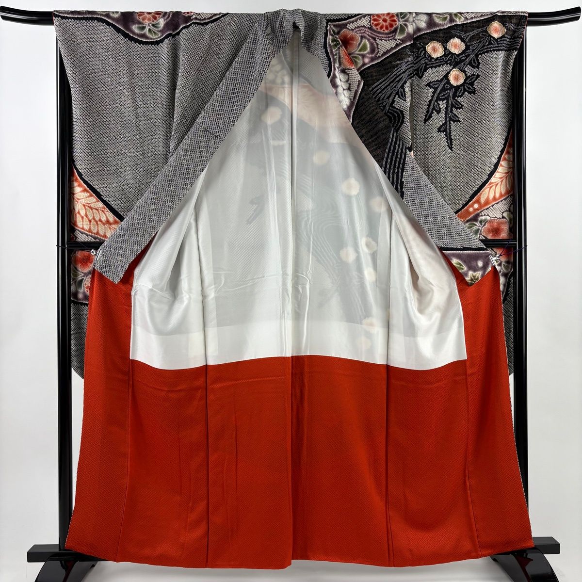  振袖 身丈161 cm 裄丈66 5 M 袷 草花 霞 絞り 金彩 黒灰 正絹 振袖 着物