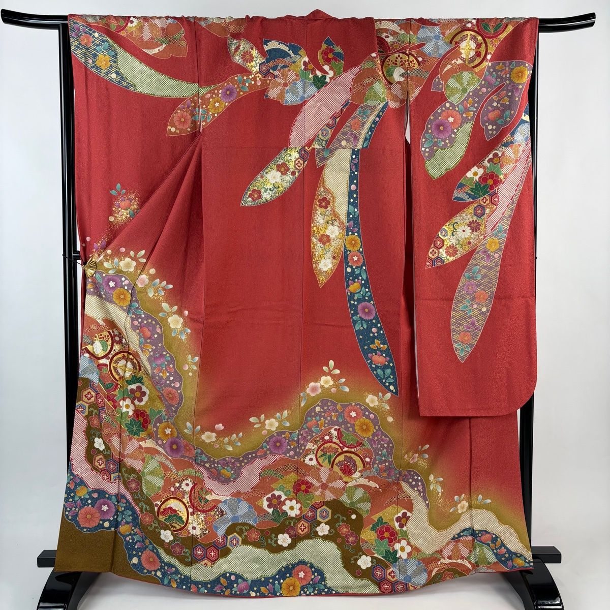 振袖 身丈166 cm 裄丈70 L 袷 草花 道長取り 金糸 金通し 茜色 正絹