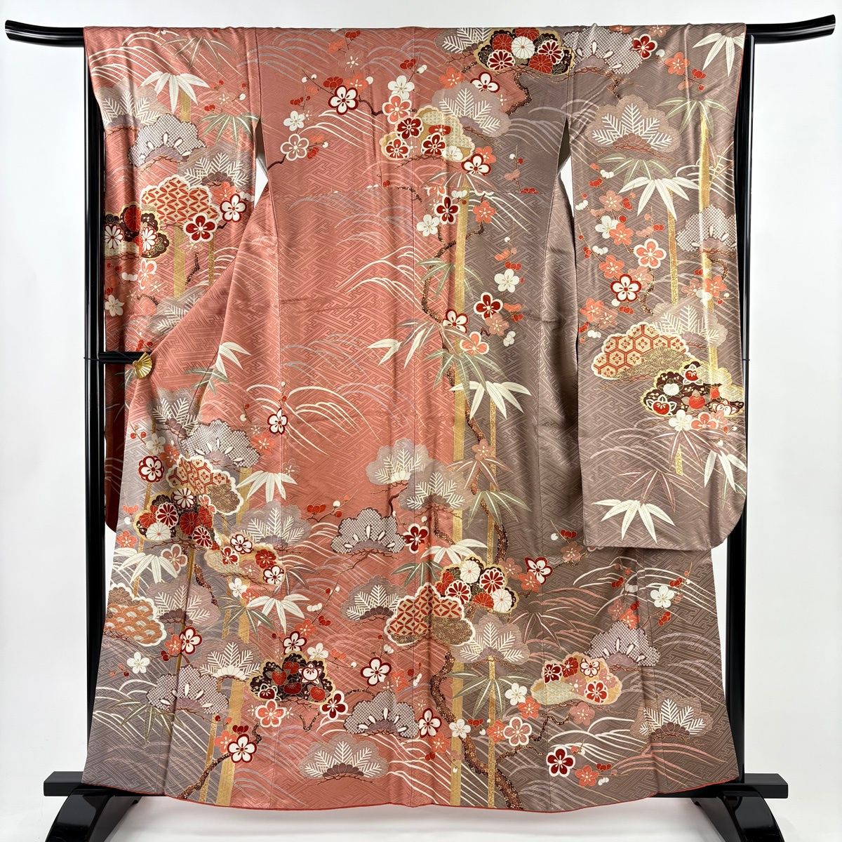 振袖 身丈160.5 cm 裄丈65 M 袷 松竹梅 菊 金彩 ピンクベージュ 正絹