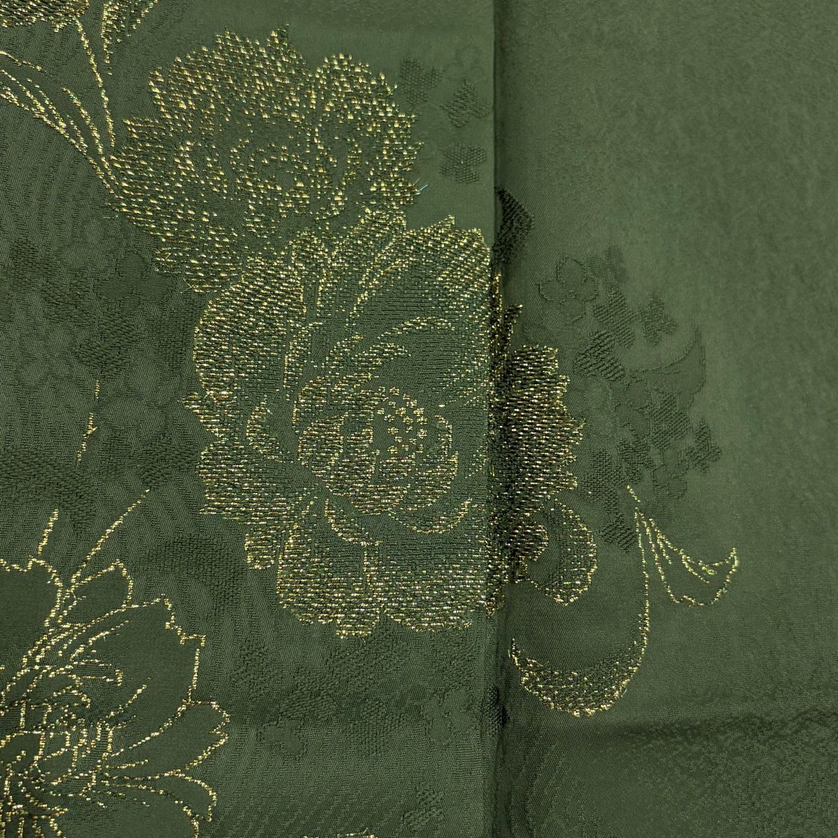 付下げ 身丈151cm 裄丈63cm S 袷 山本寛斎 落款 花唐草 地紋 箔 ラメ箔