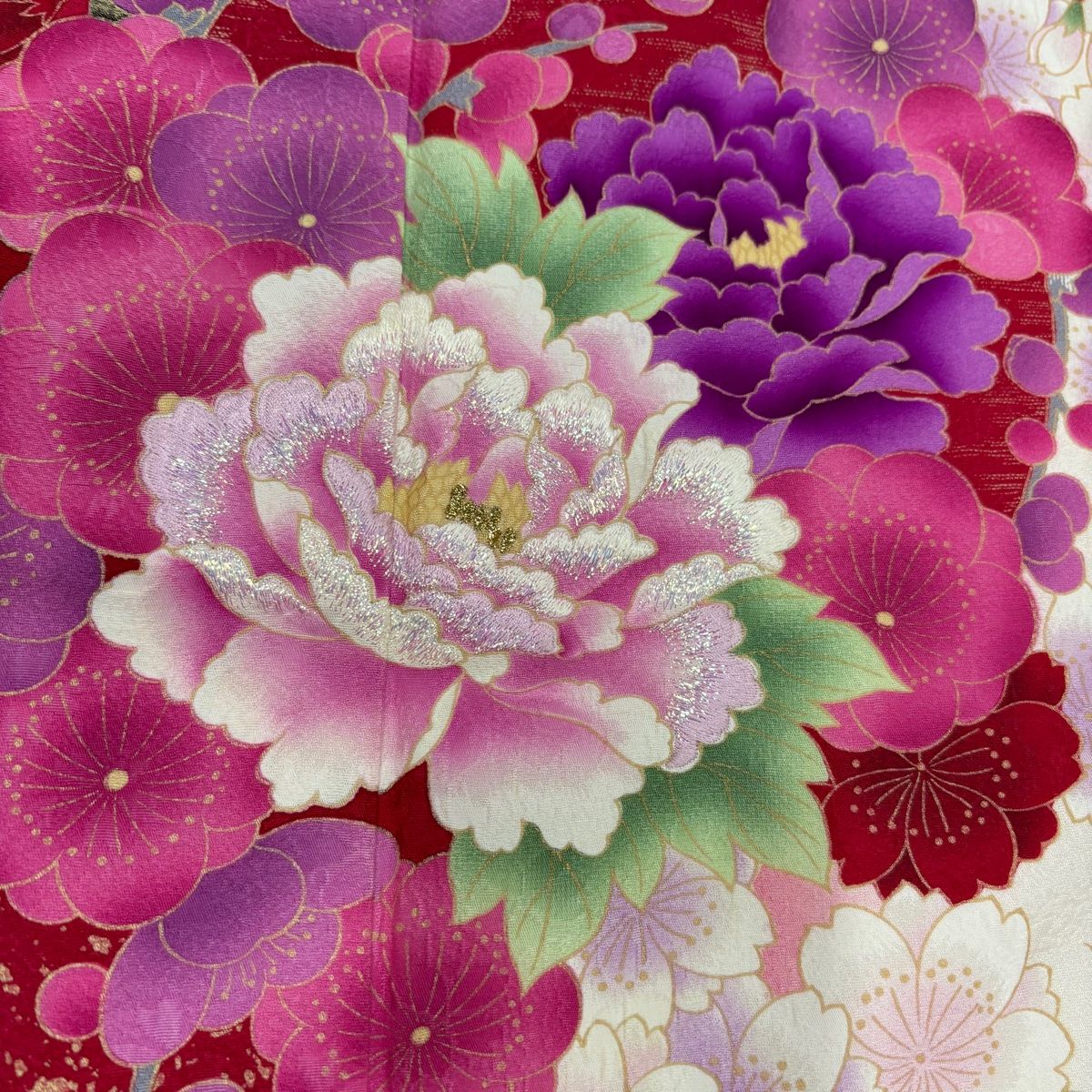 美品】 振袖 身丈165cm 裄丈65.5cm M 袷 牡丹 桜 箔 金彩 赤 正絹 名品