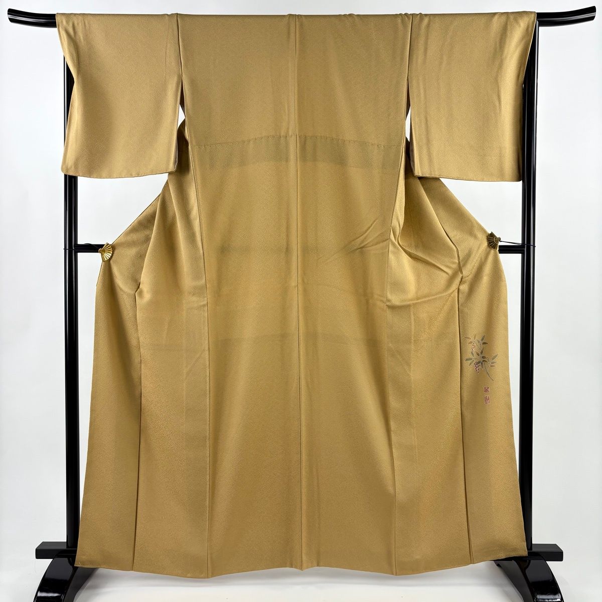 色無地 身丈163 cm 裄丈67 5 L 袷 百貫達雄 落款 地紋 黄土色 正絹