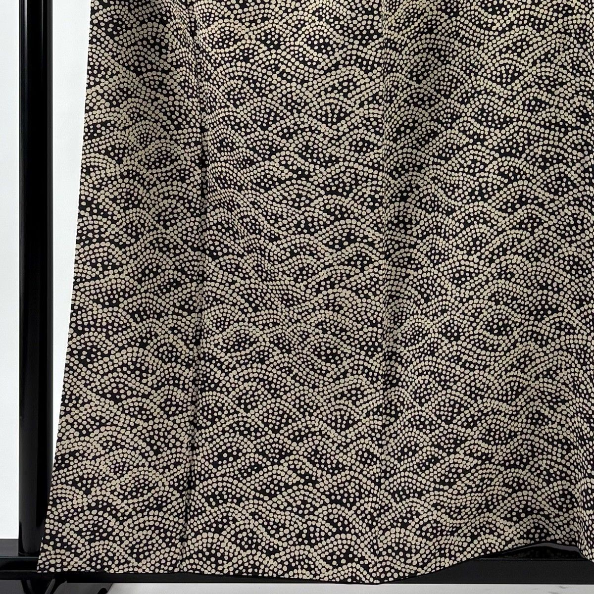 小紋 身丈158.5 cm 裄丈64.5 M 袷 花井幸子 落款 波 幾何学 黒 正絹