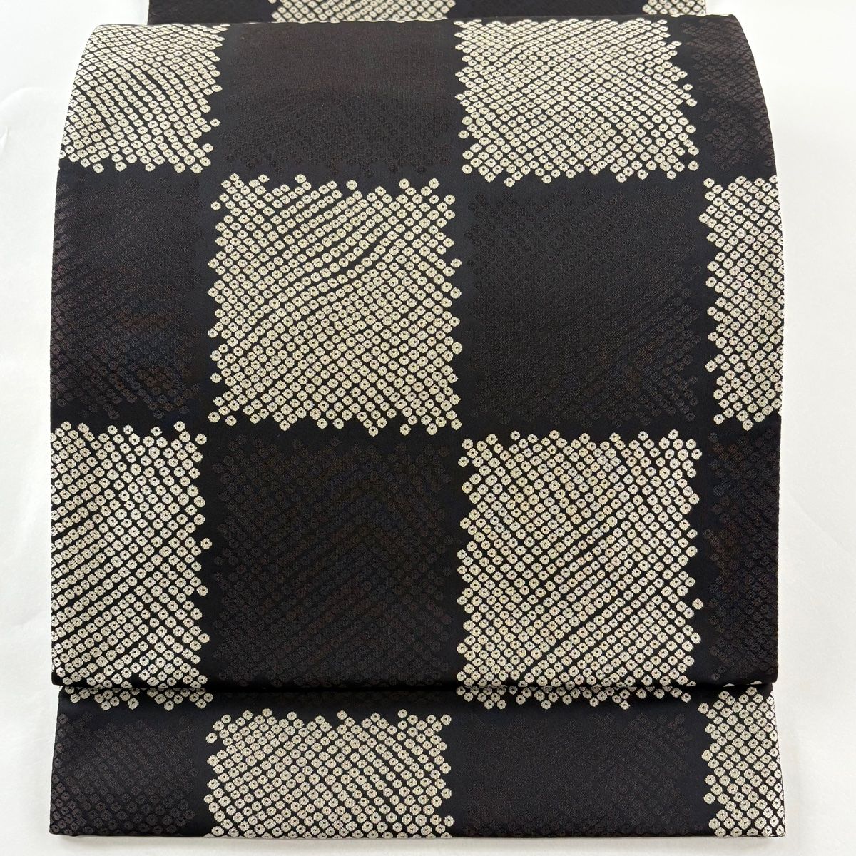 袋帯 菱屋善兵衛 落款 市松 疋田柄 黒 全通 正絹