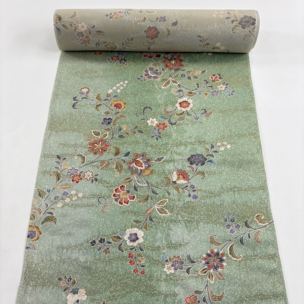 反物 秀品 小紋 花唐草 シルエット 金通し 薄緑 正絹 【中古】 - メルカリ