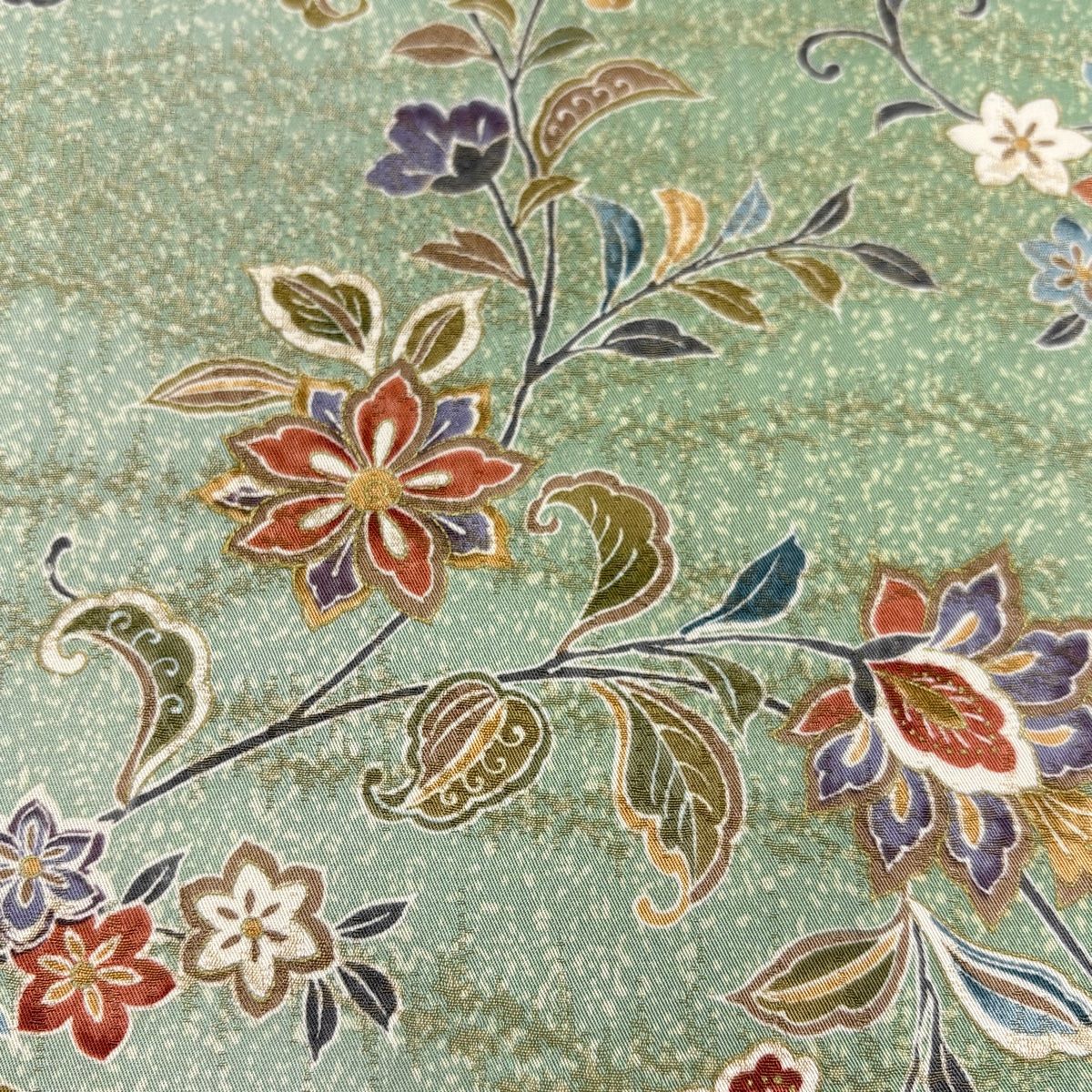 反物 秀品 小紋 花唐草 シルエット 金通し 薄緑 正絹