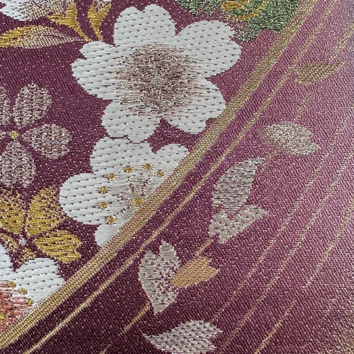 袋帯 秀品 やまと 桜 花びら 刺繍 金銀糸 赤紫 六通 正絹