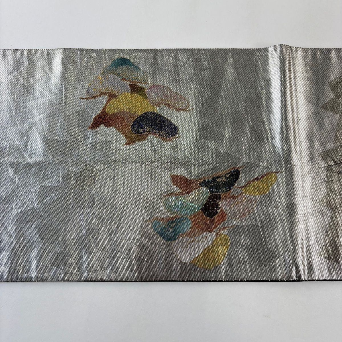 袋帯 秀品 松 波頭 螺鈿箔 箔 銀色 お太鼓柄 正絹 【中古】 - メルカリ