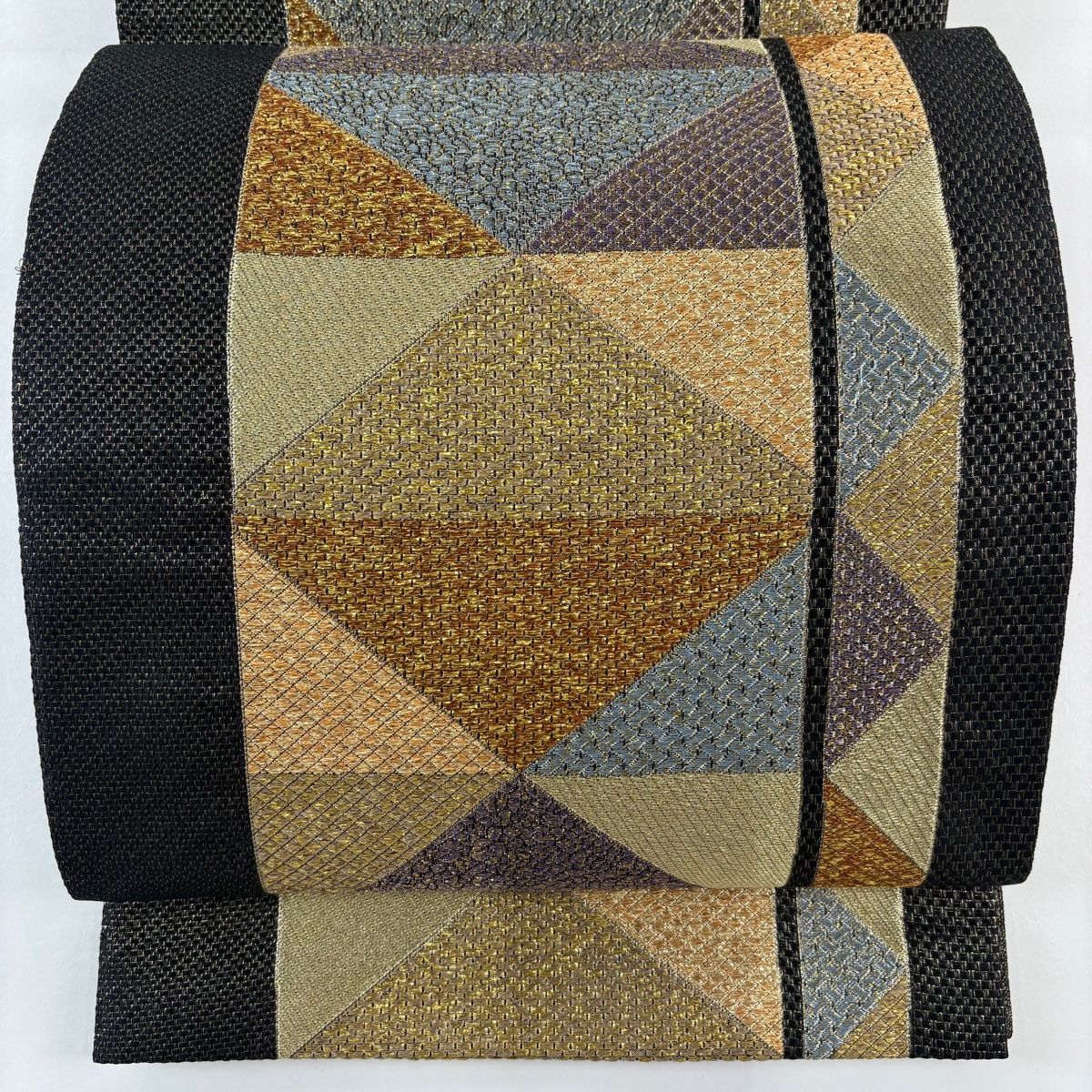 美品】 袋帯 秀品 彩 縞 幾何学模様 金糸 箔 黒 六通 正絹 【中古