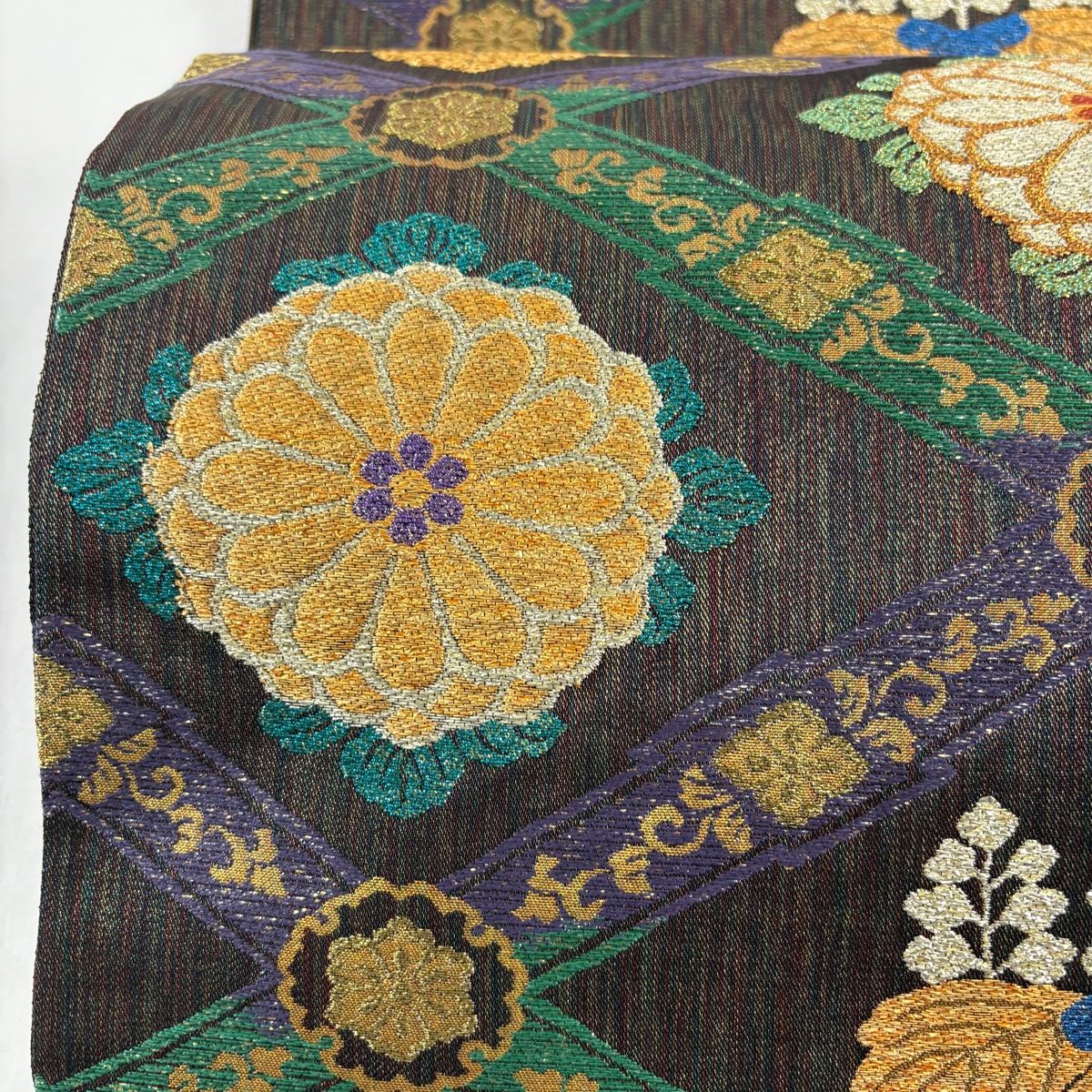 美品】 袋帯 秀品 正倉院菱取菊桐文 箔 墨色 六通 正絹 【中古