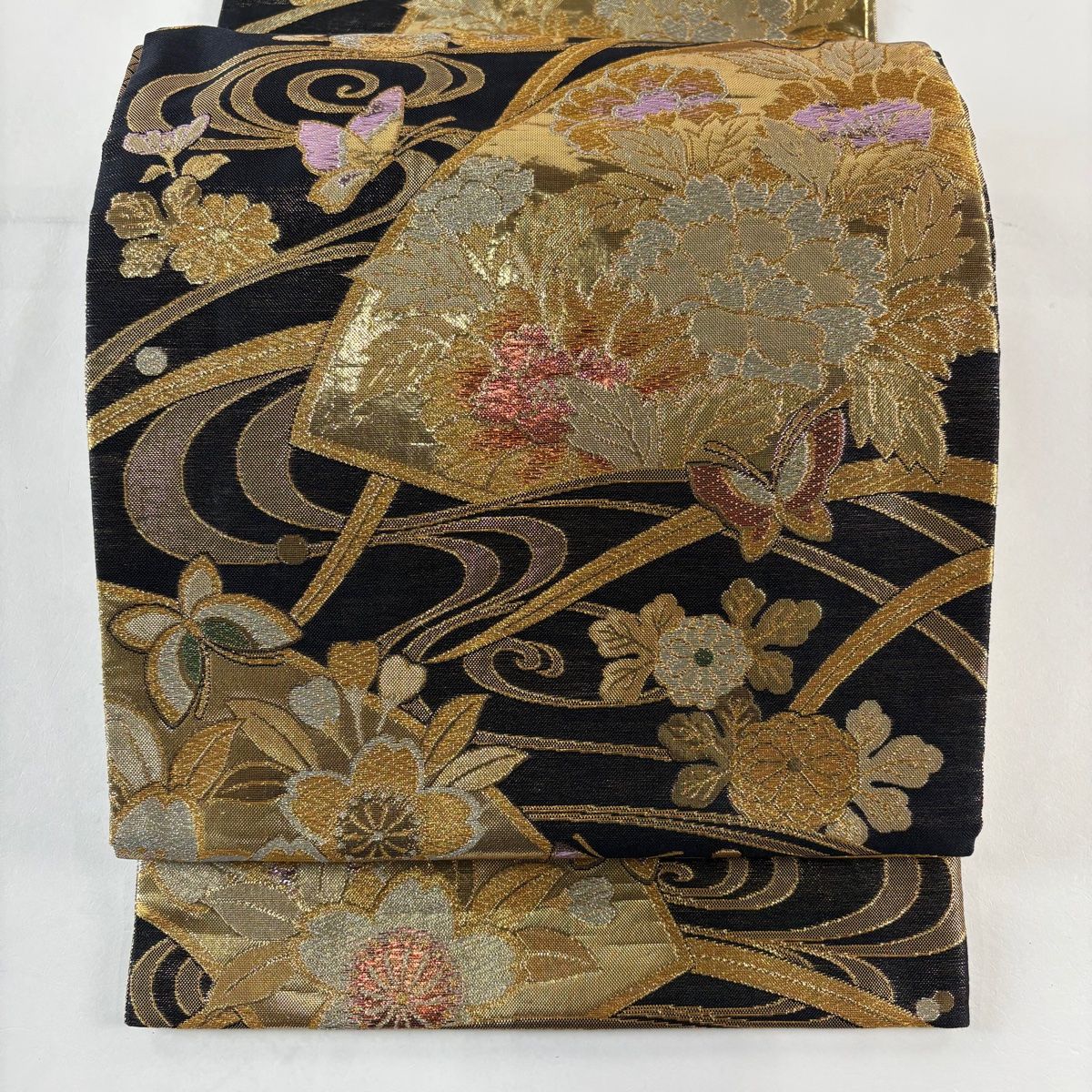 袋帯 秀品 牡丹 蝶 金銀糸 箔 黒 六通 正絹 【中古】 - メルカリ