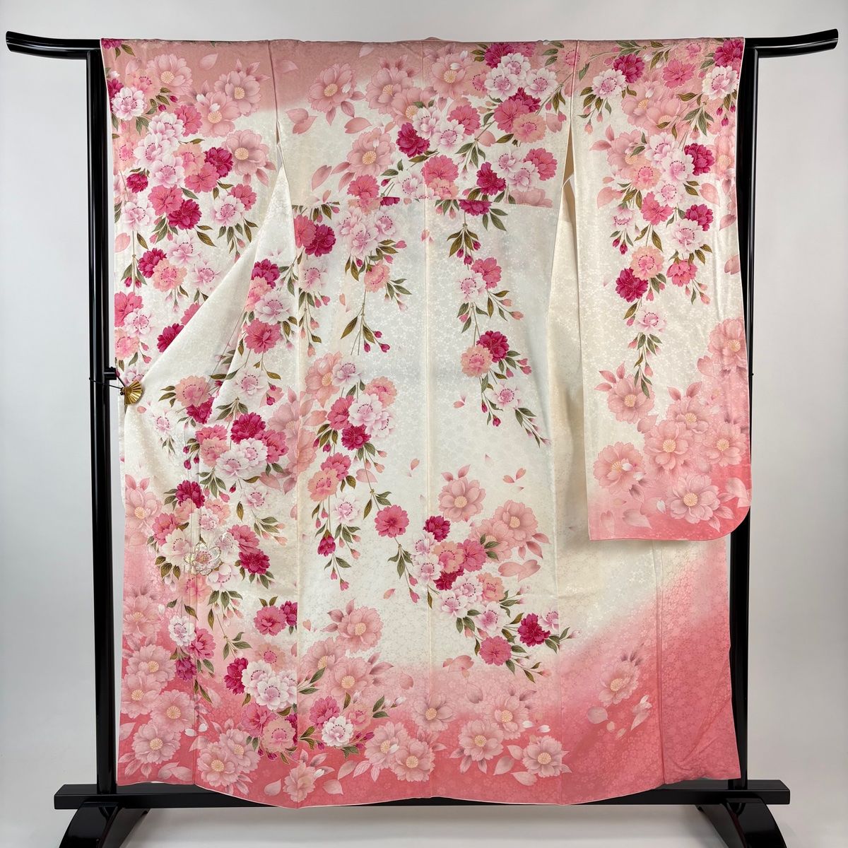 振袖 身丈158 cm 裄丈62 5 S 袷 Hiromichi nakano 落款 桜 花びら 箔 クリーム 正絹 秀品