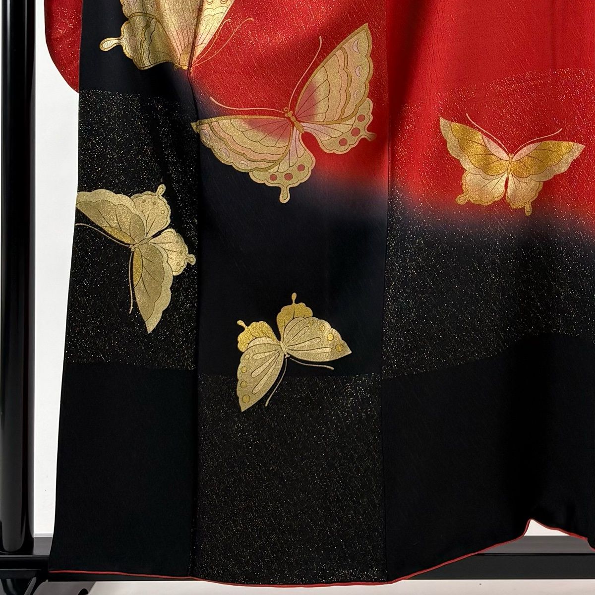 振袖 身丈158 cm 裄丈65 M 袷 森英恵 落款 蝶 金通し 金銀彩 赤 正絹 秀品