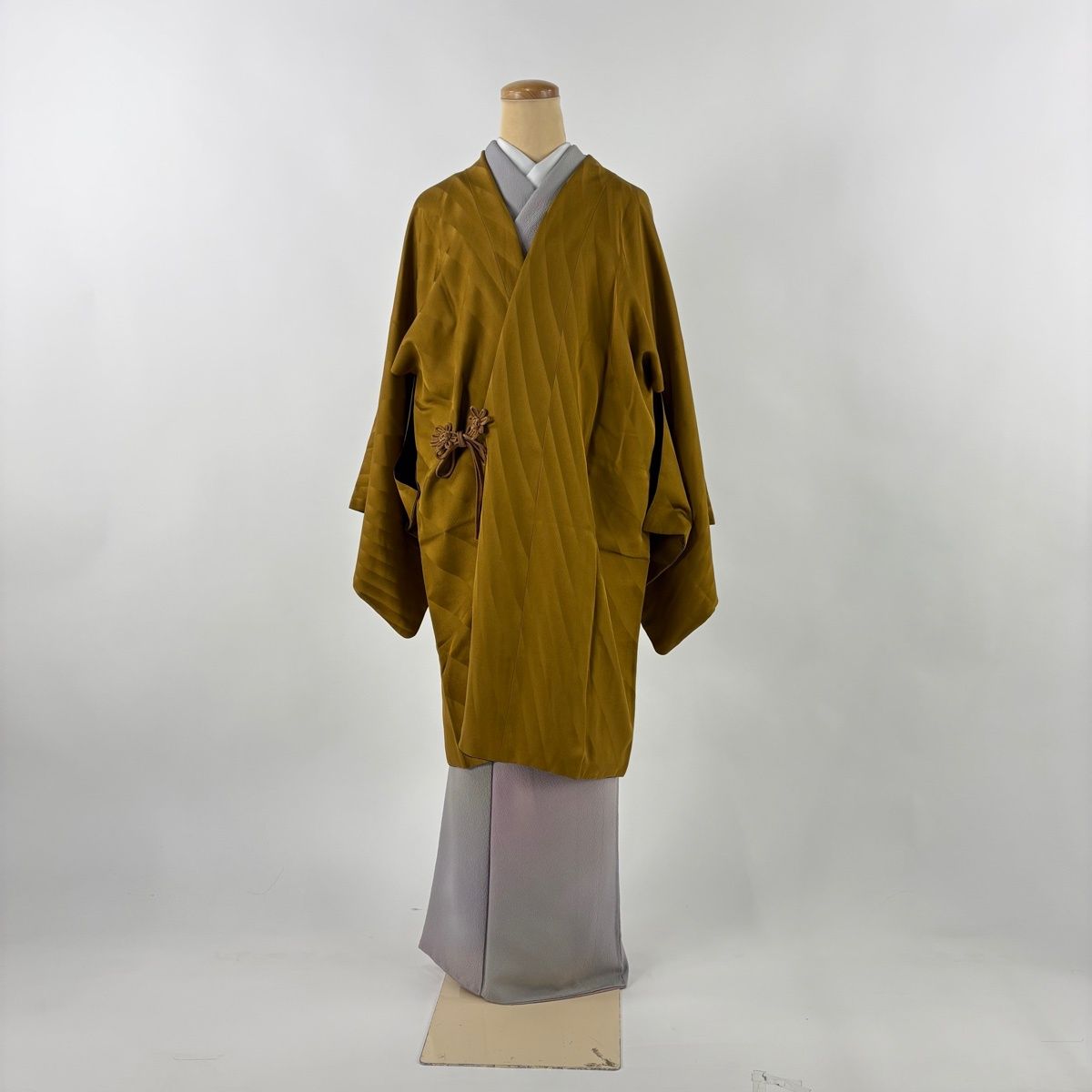 道中着 身丈97.5 cm 裄丈70.5 L 和装コート 地紋 山吹茶色 正絹 秀品