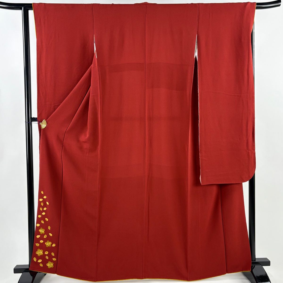 振袖 身丈164 cm 裄丈64 5 M 袷 桜 桜の花びら 刺繍 縮緬 赤 正絹 秀品