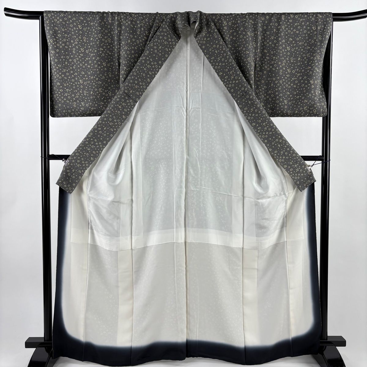  小紋 身丈166 5 cm 裄丈66 M 袷 幾何学模様 灰色 正絹 秀品 小紋 着物