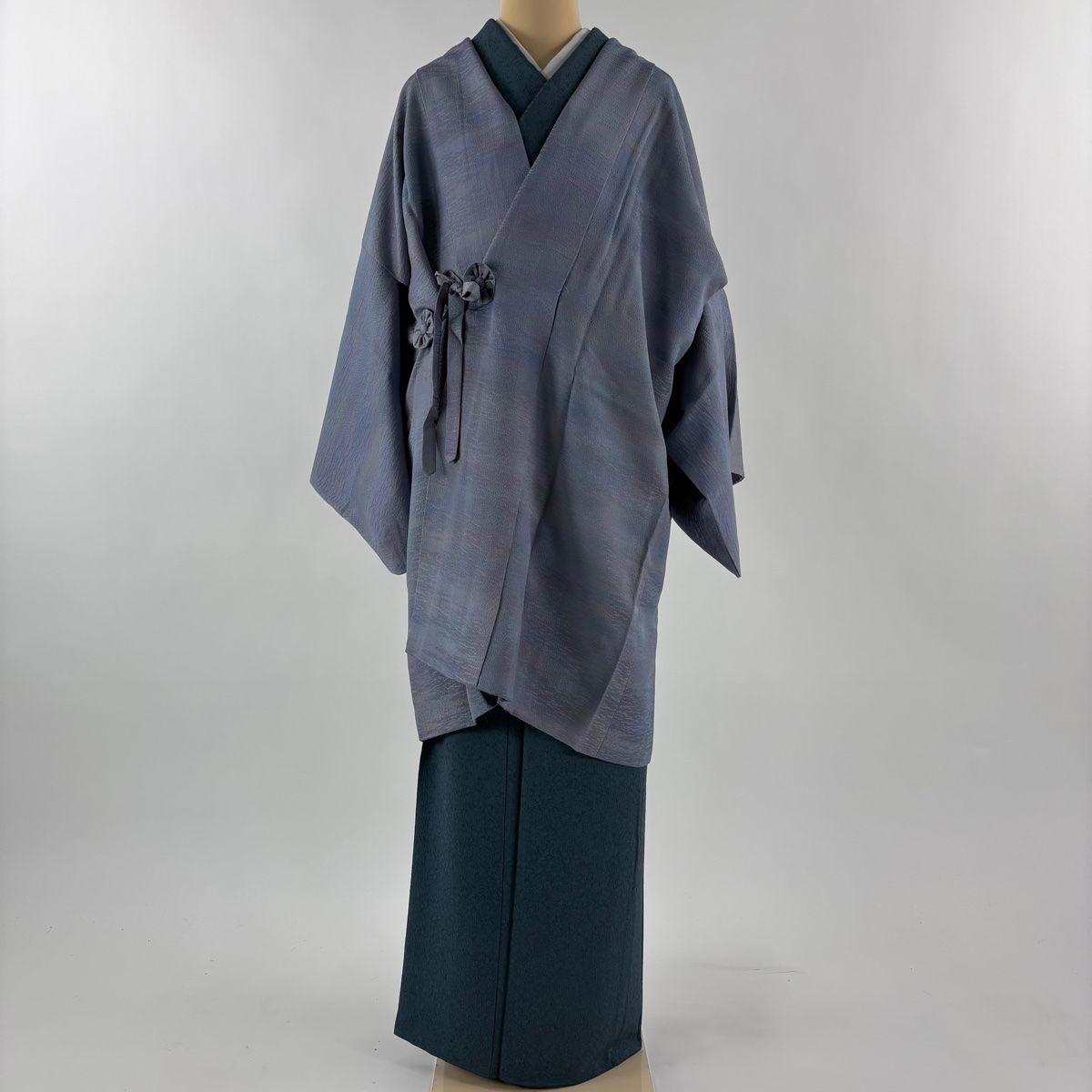 道中着 身丈97 cm 裄丈65.5 M 和装コート 地紋 霞ぼかし 青灰色 正絹 秀品
