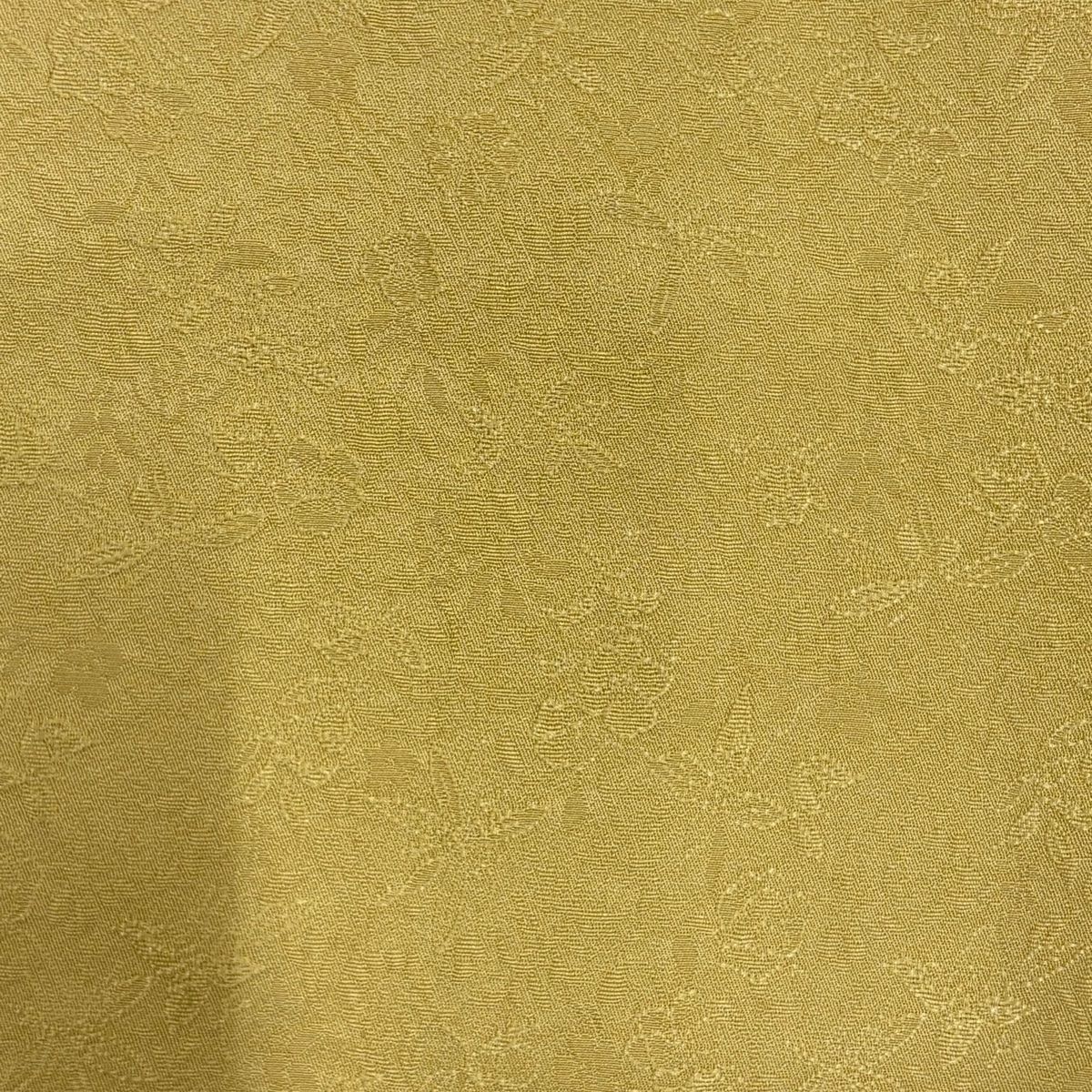  色無地 身丈161.5 cm 裄丈65.5 M 袷 地紋 ベージュ 正絹 秀品 一つ紋 色無地 着物