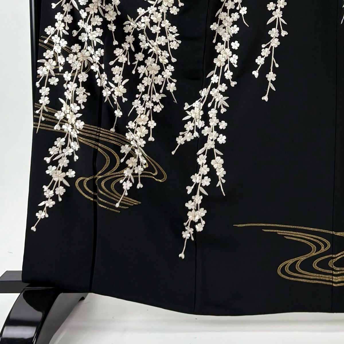 訪問着 身丈164cm 裄丈65cm M 袷 枝垂れ桜 流水 金糸 刺繍 黒 正絹