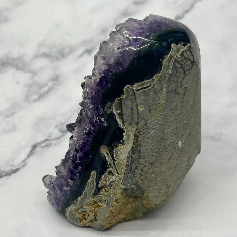 193：アメジストジオード 486g 高品質 深紫 結晶ぎっしり 原石 天然石