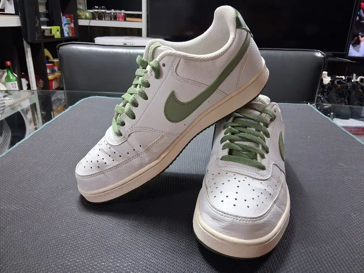 ナイキ コート ビジョン ロー 白 ツリーライン 26.5 cm ジャストサイズ