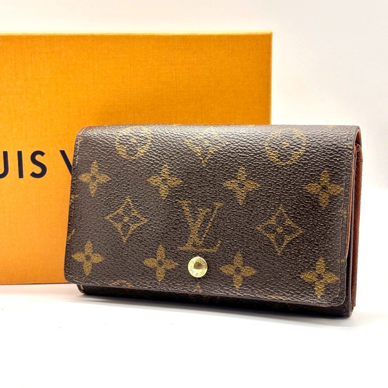 気取らず持てる王道ヴィトン】 LOUIS VUITTON ルイヴィトン 二つ折り