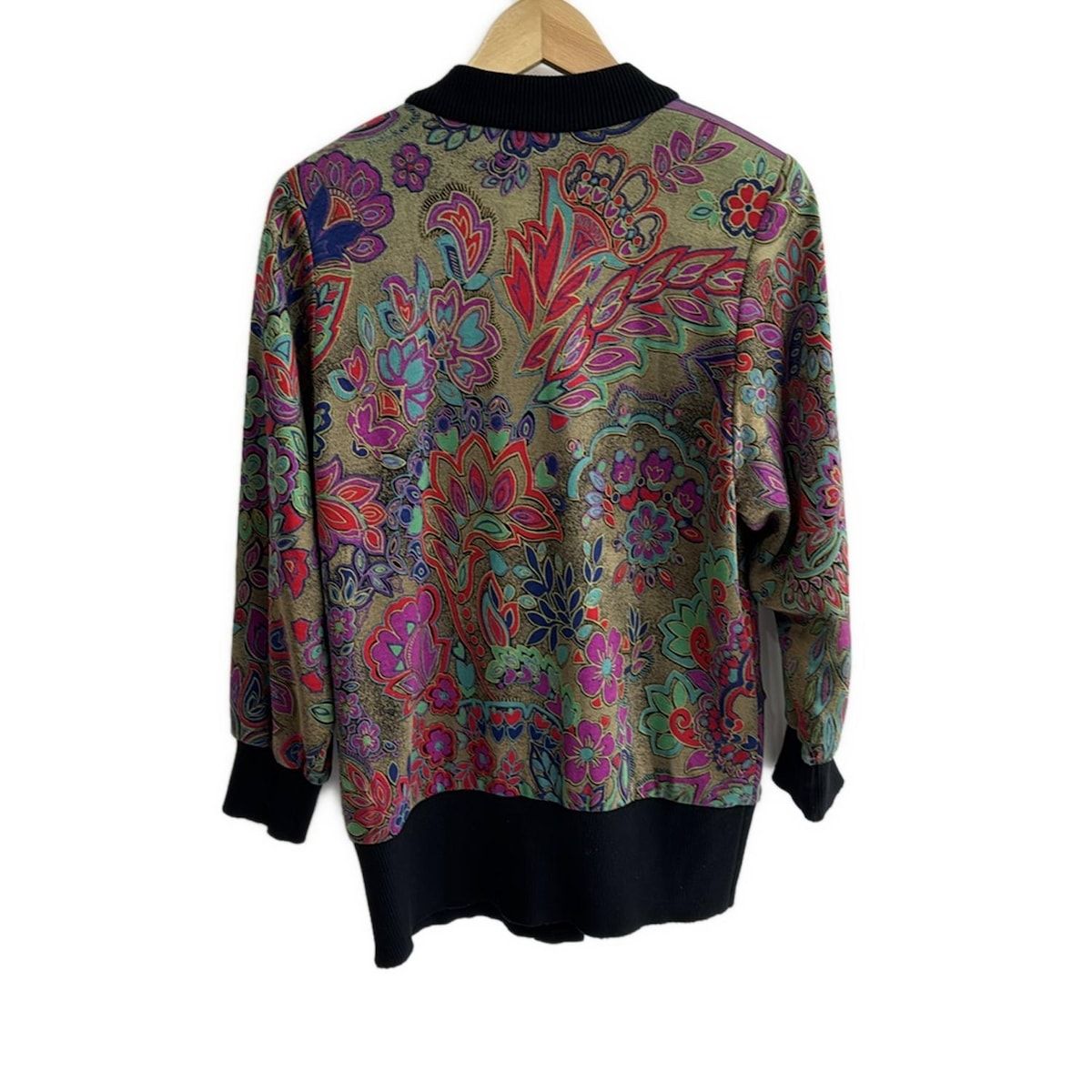 即購入可 ⭐︎ レオナール　leonard 長袖　カーディガン　花柄　44 LEONARD(レオナール) カーディガン サイズ11R レディース - ピンク×黒