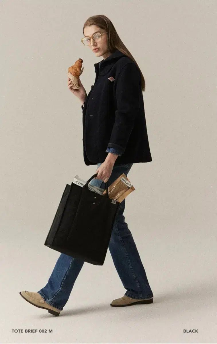 Switch TOTE BRIEF 002 Black です