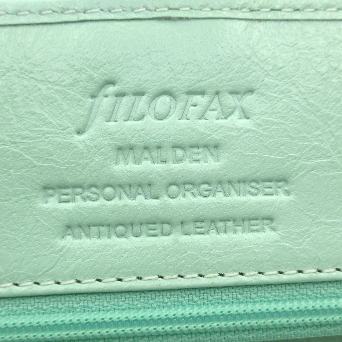 ライトグリーン