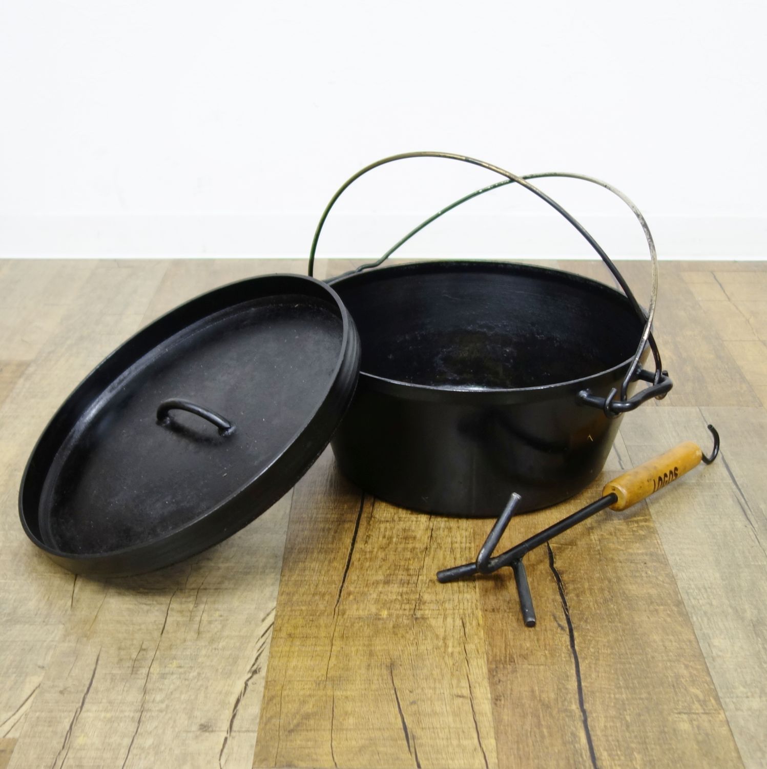 廃盤品 ユニフレーム UNIFLAME ダッチオーブン 12インチ スーパーデイ