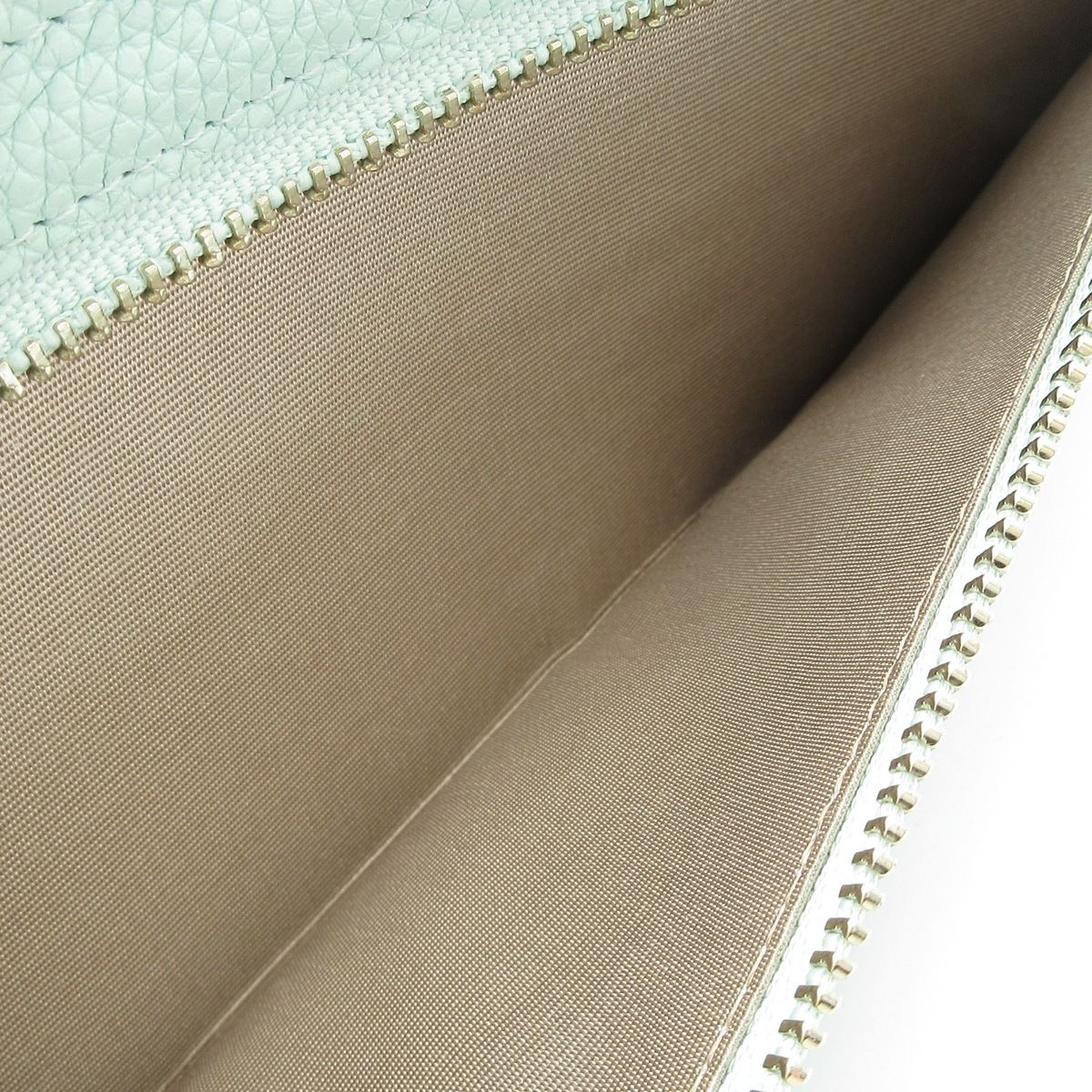 アクセソワ・ドゥ・マドモワゼル 長財布美品 スリムウォレット ライト