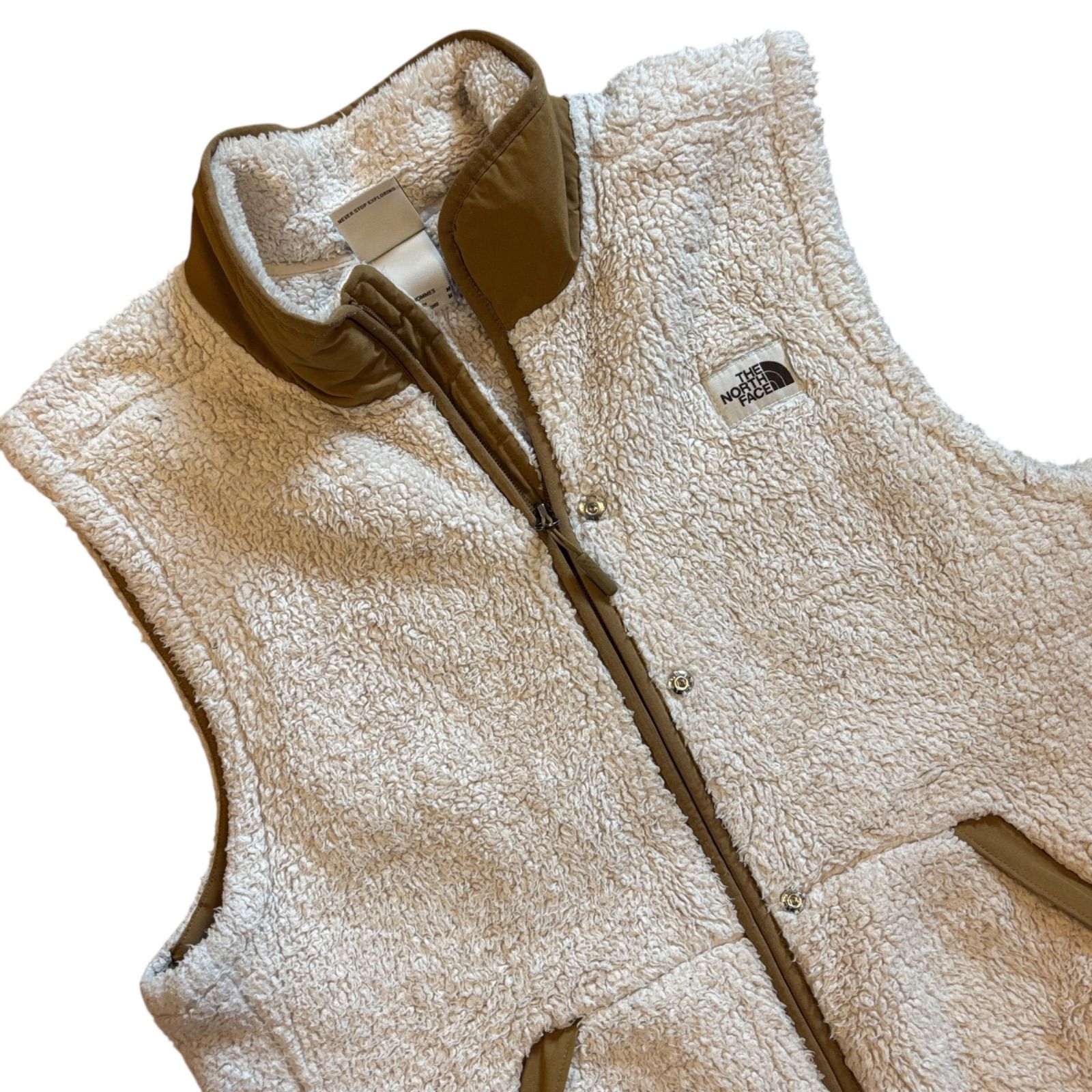☆ THE NORTH FACE☆ザ・ノースフェイス ボアフリース ベスト 刺繍ロゴ