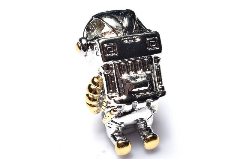 希少◇ロシア産 パラサイト隕石 11mm 宇宙飛行士 ペンダントトップ 1個