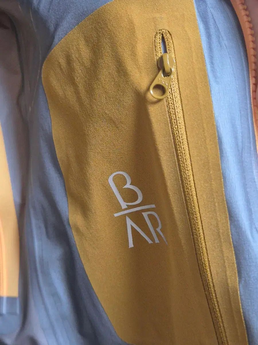 ARC TERYX アークテリクス ベータARウィンドブレーカー S