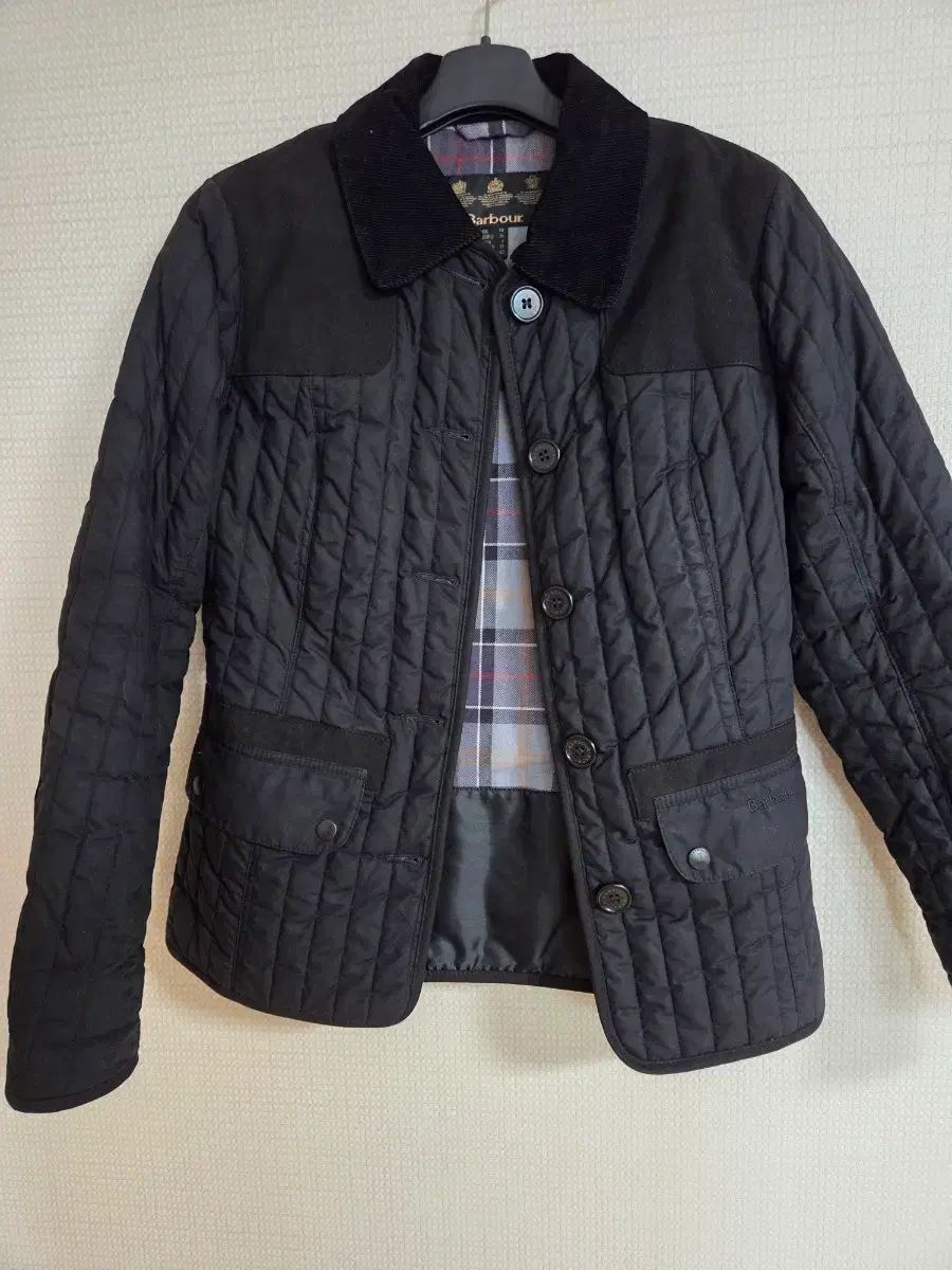 バブアー ブラック キルティング ジャケット コーデュロイ カラ - メルカリ