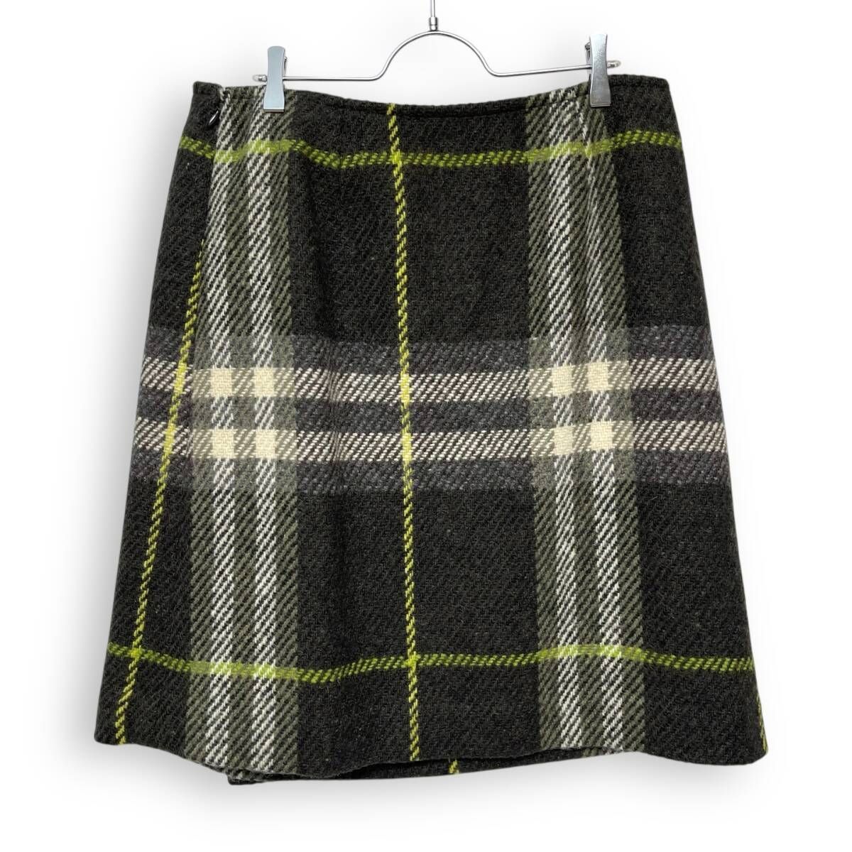 希少サイズ　バーバリーロンドン　スカート　メガチェック　シルク　ブラック　48 M2595/ Burberry LONDON バーバリー ロンドン ウール チェック