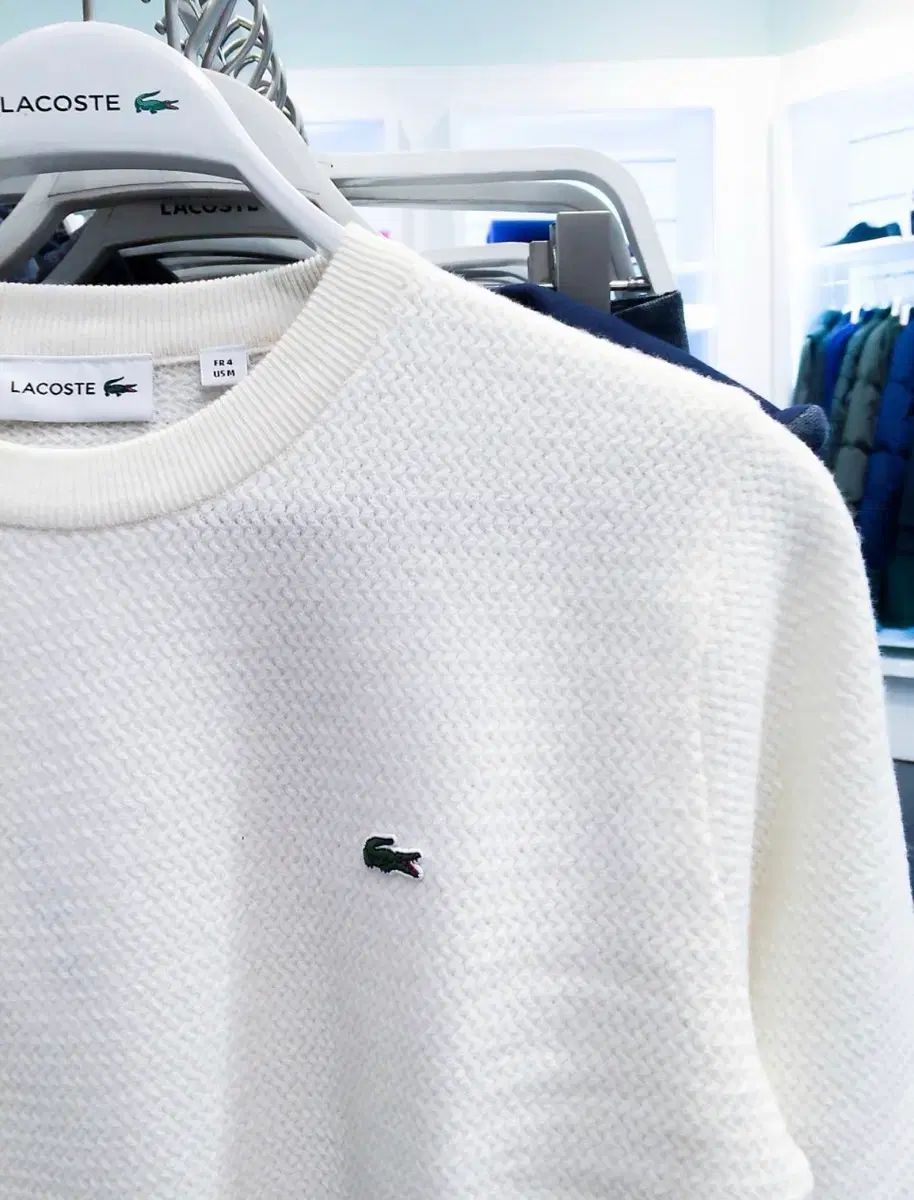 ラウンド ネック