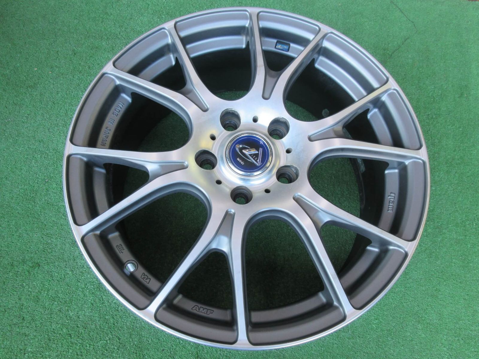 軽量ホイール ウェッズ レオニスナヴィア02 7 J 17 5 H 114 3 55 レヴォーグ フォレスターなどに是非