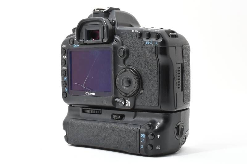  実用品 Canon キャノン EOS 5 D mark II ボディ BG E 6付き デジタル一眼カメラ 3958 1 デジタル一眼レフ デジタルカメラ