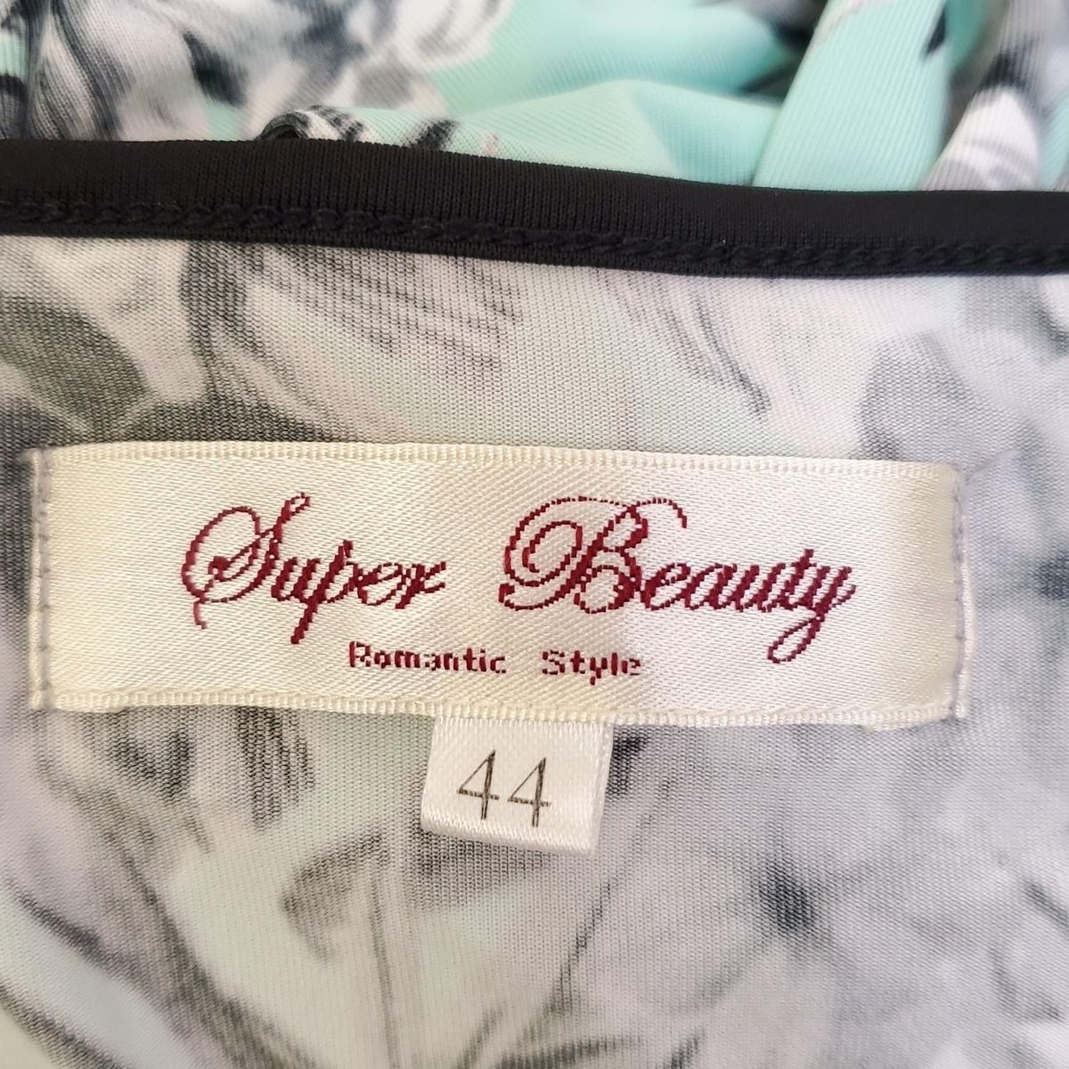 スーパービューティー ワンピース サイズ44 L レディース美品 - ライト
