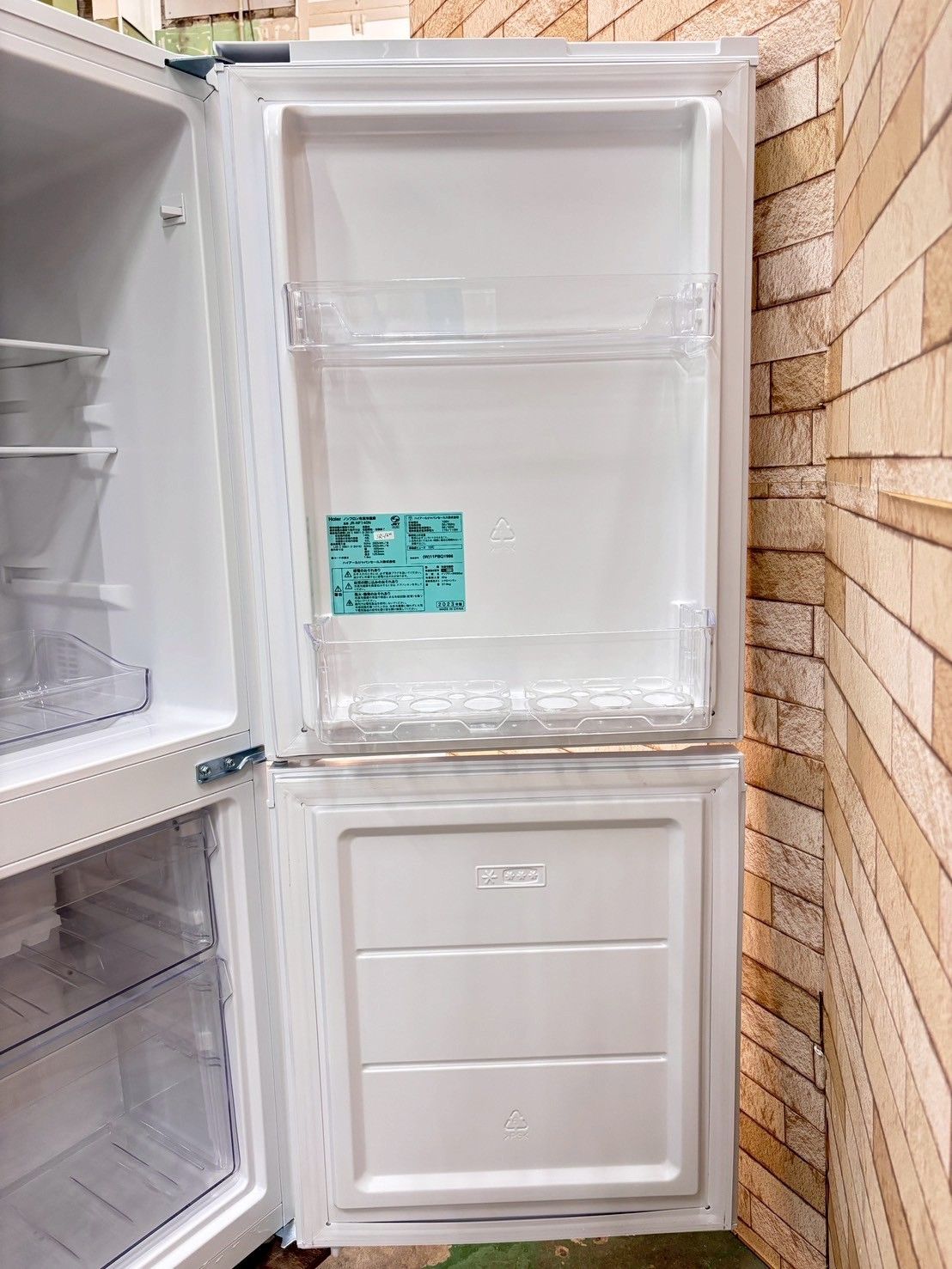 大阪送料無料☆3か月保障付き☆冷蔵庫☆ハイアール☆2ドア☆2023年☆JR