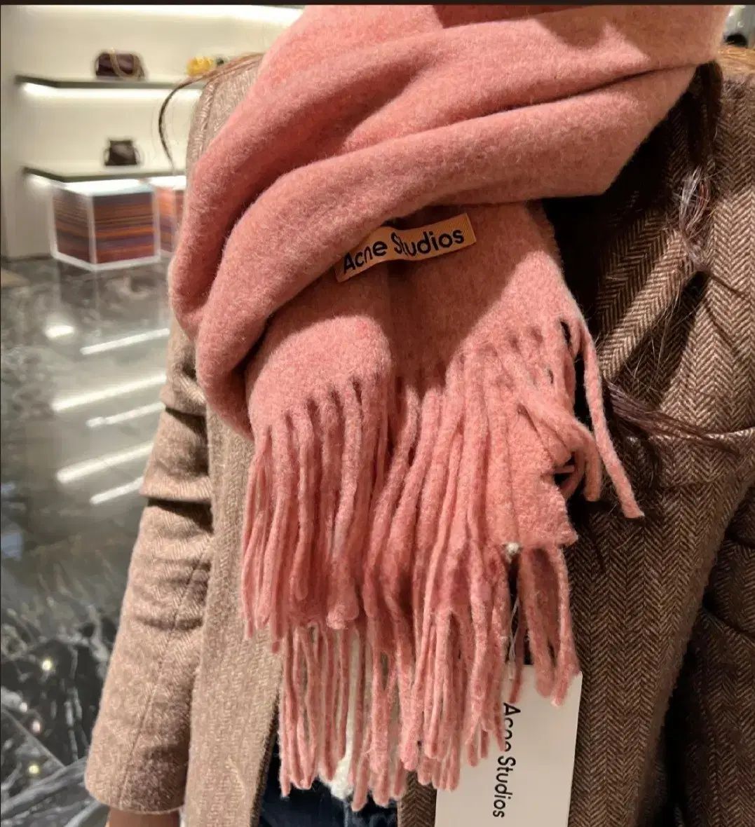 Acne Studios アクネストゥディオズ マフラー ピンク カラー - メルカリ