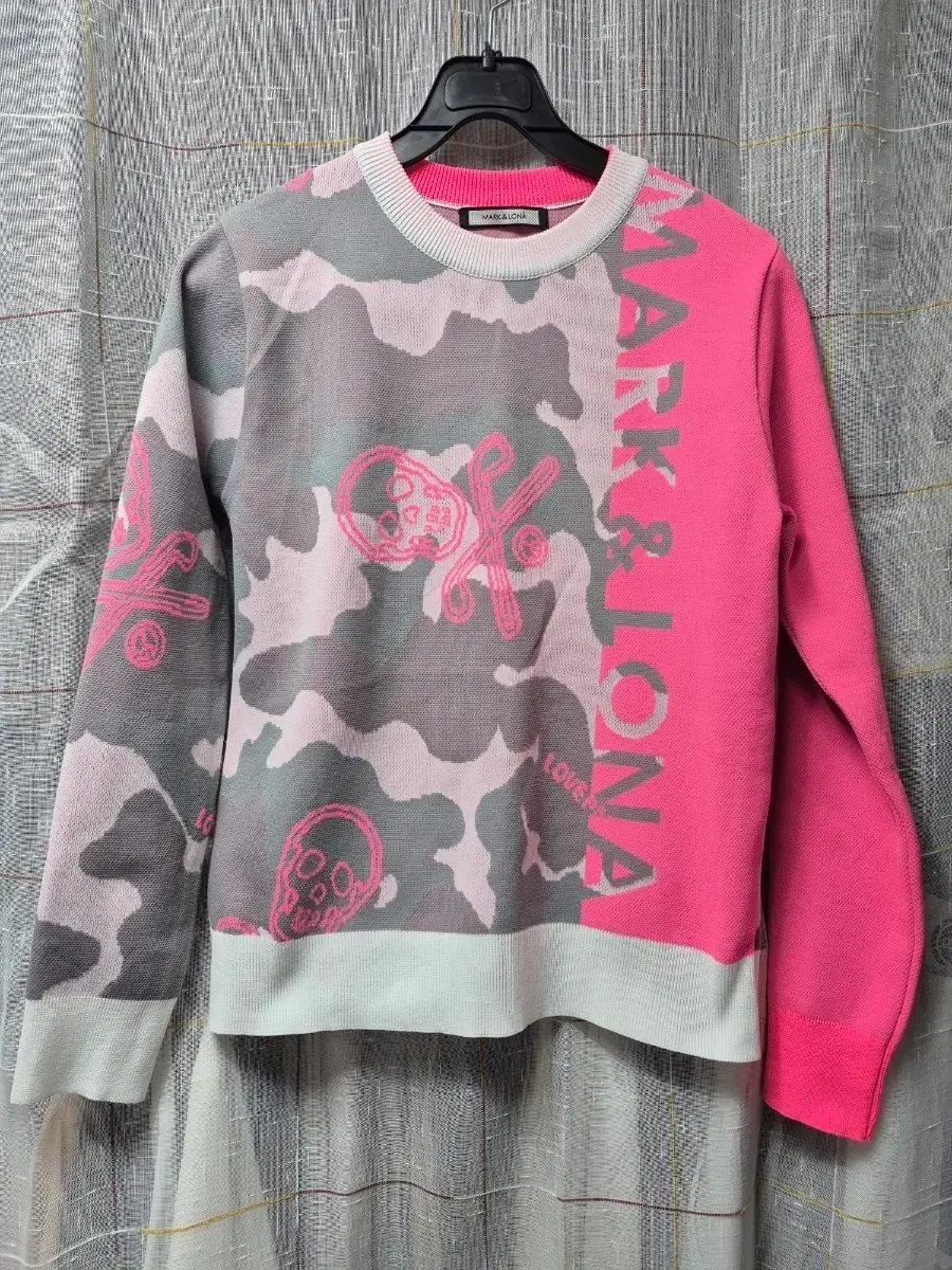 MARK LONA マークアンドロナ カモフラ スカル ニット ピンク S 44 x 58 cm