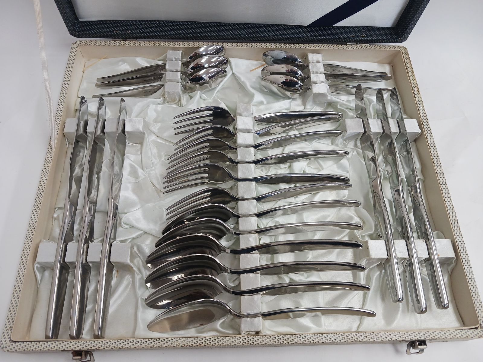 未使用美品】Noritake ノリタケ ステンレス カトラリーセット 24本