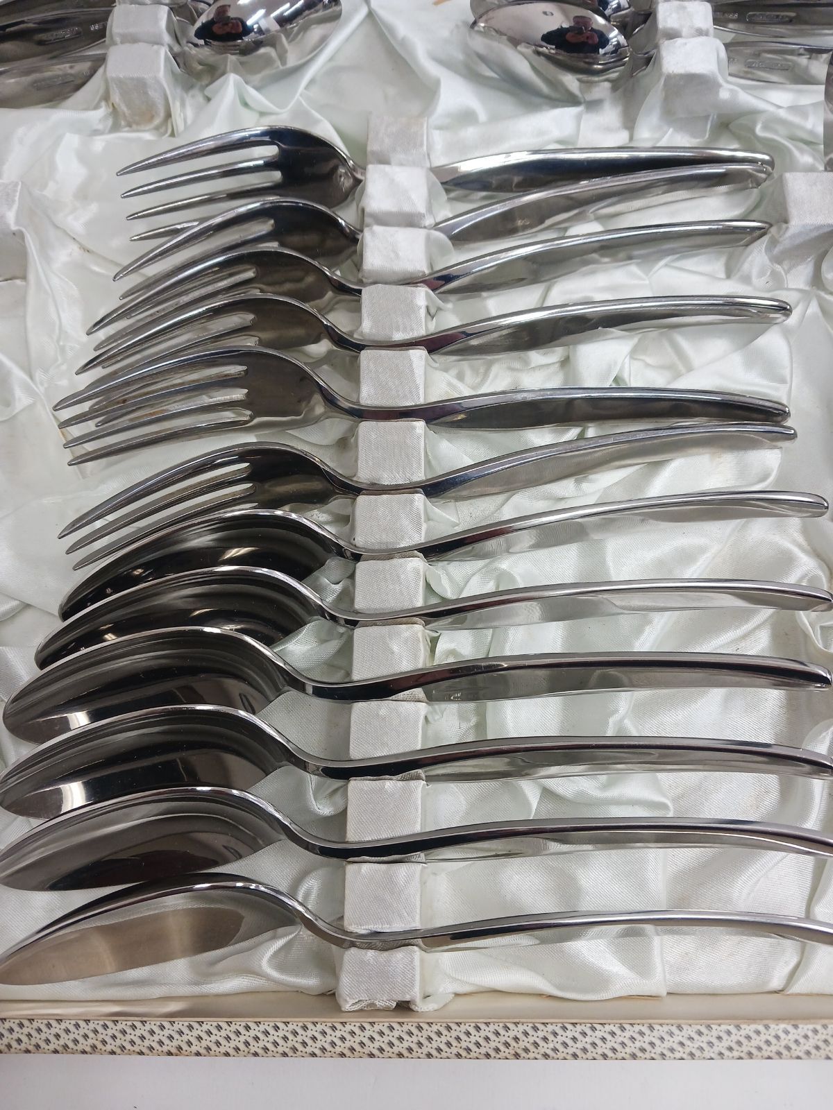 未使用美品】Noritake ノリタケ ステンレス カトラリーセット 24本