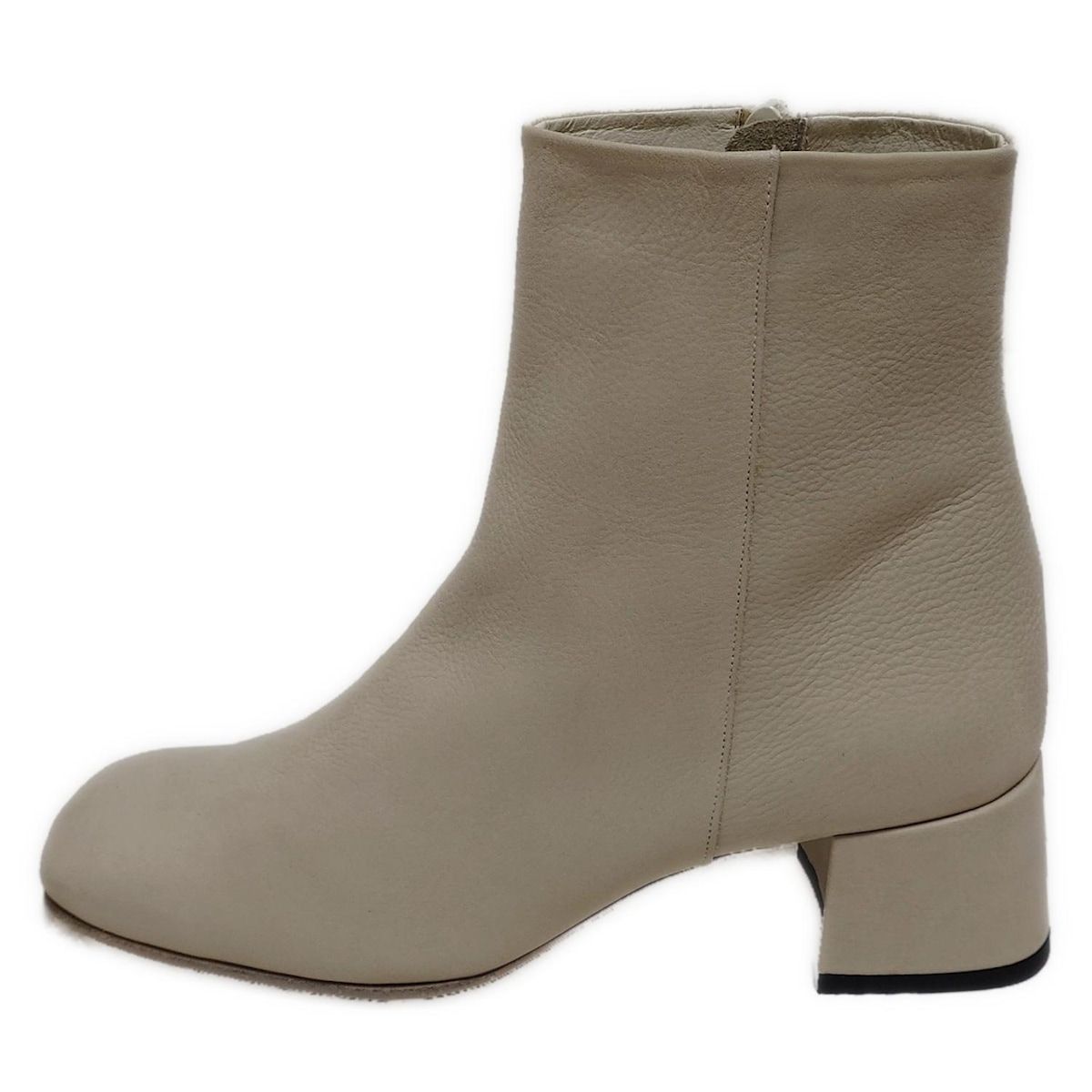 MAISON EUREKA ショートブーツ　新品同様　箱付き レザー　サイズ38 MAISON EUREKA(メゾンエウレカ) ショートブーツ 38 レディース