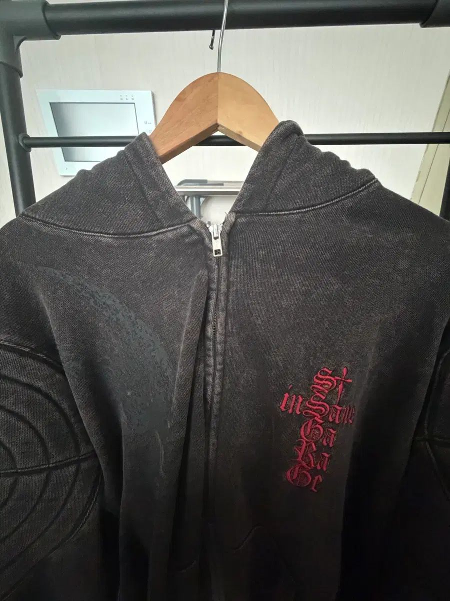 INSANE GARAGE クロップド フード アウター