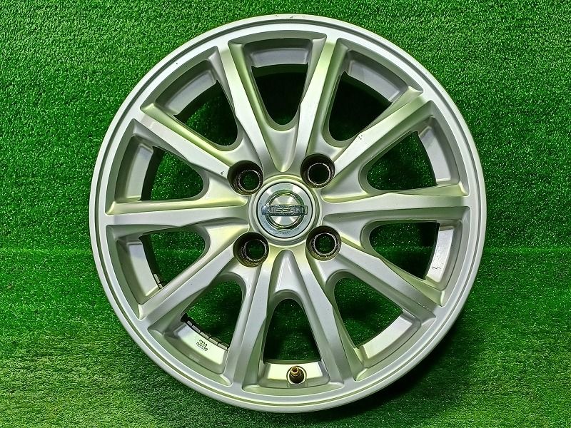 日産純正オプション扱い 14インチホイール