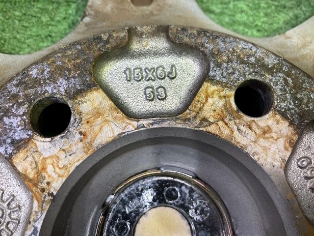 シルバー 15インチ