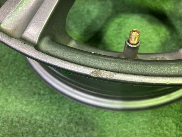 ホイール アルミ